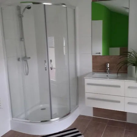 Gaestehaus Ditz Quarto em Acomodações Particulares *