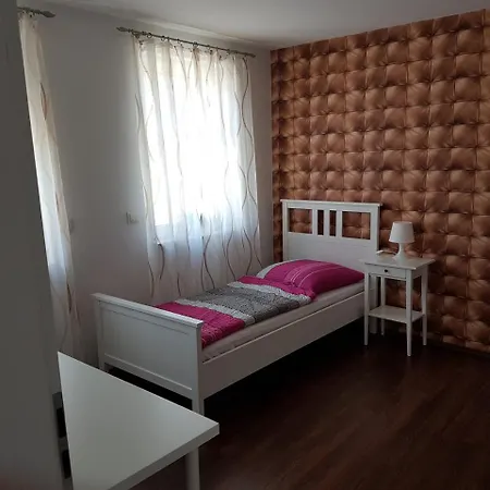 Quarto em Acomodações Particulares Gaestehaus Ditz *