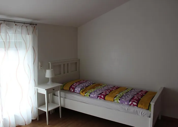 Gaestehaus Ditz ホームステイ *